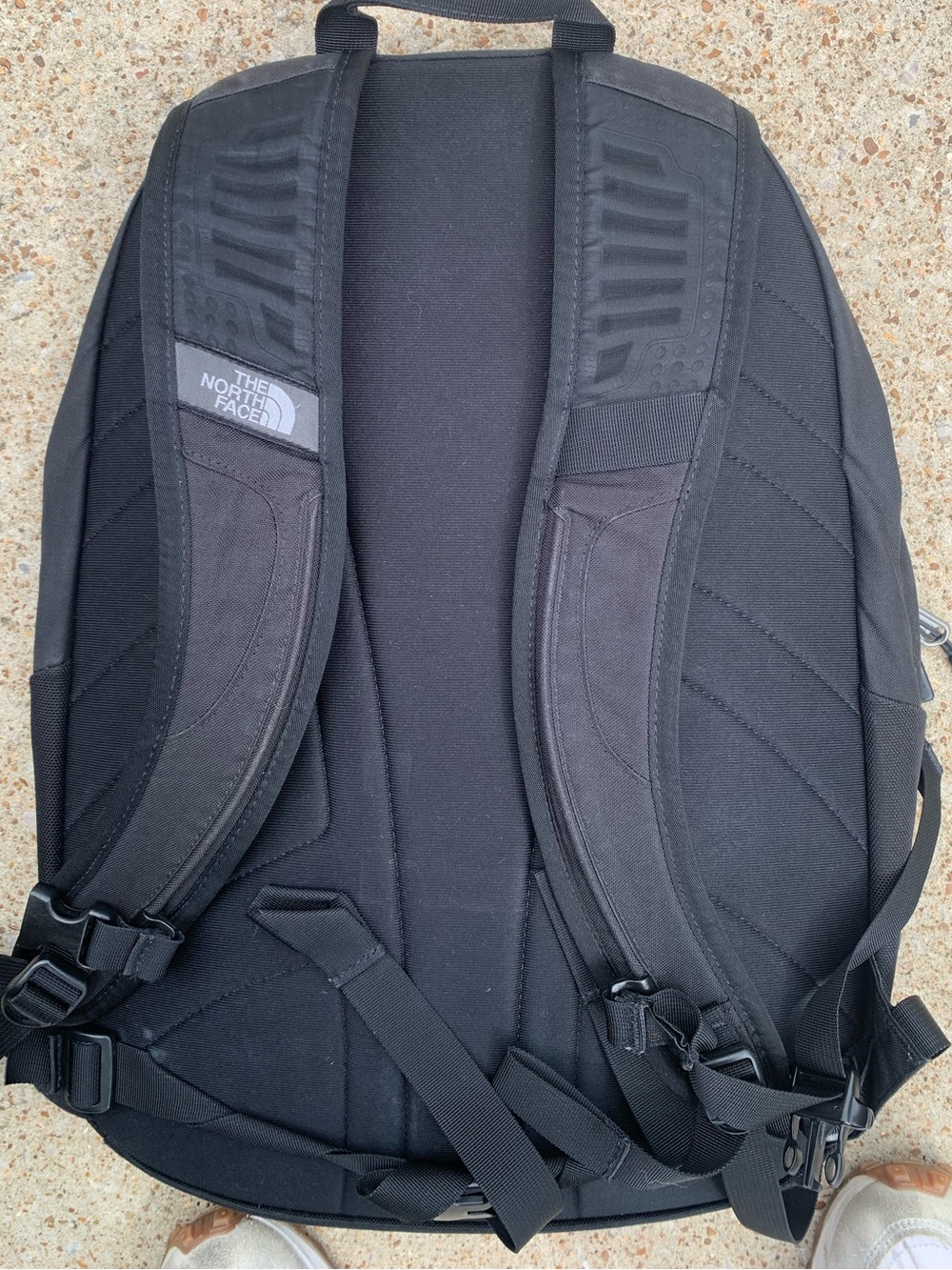 The North Face Black Vault Backpack - Picture 2 of 6